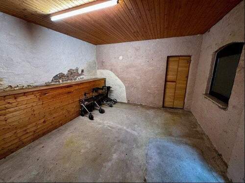 Abstellraum Nebengebäude - 