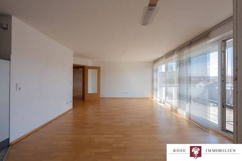 Wohn- und Esszimmer Bild 2 - 