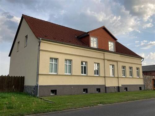 Außenansicht - 1 Zimmer Mehrfamilienhaus, Wohnhaus zum Kaufen in Heckelberg-Brunow