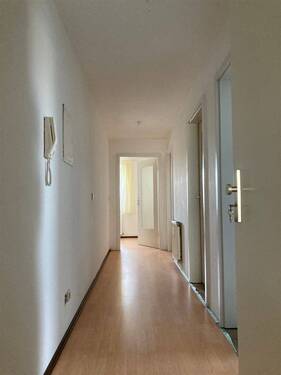 Flur Wohnung OG - 