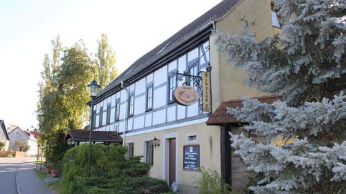 Außenansicht - Landgasthof oder Wohnraum! - 299.900,00&nbsp;EUR Kaufpreis, ca.&nbsp; 438,00&nbsp;m&sup2;&nbsp;Wohnfl&auml;che