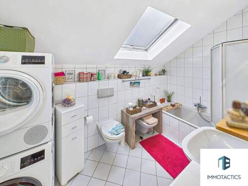 Tageslichtbad Betriebswohnung - 