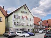 historisches Stadthaus - 7 Zimmer Mehrfamilienhaus, Wohnhaus zum Kaufen in Dinkelsbühl
