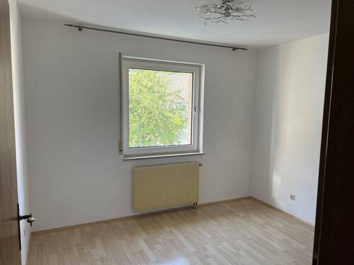 Kinder-/Arbeitszimmer etc. - 
