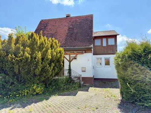EFH mit Doppelgarage - 4 Zimmer Einfamilienhaus zum Kaufen in Möttingen / Balgheim
