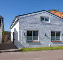 Teilmodernisiertes Einfamilienhaus in Norddeich zu vermieten
