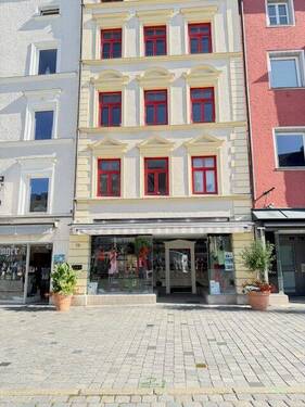 Ladenfläche Theresienplatz (5).JPG - Ladenfläche in 1 A-Lage zu vermieten