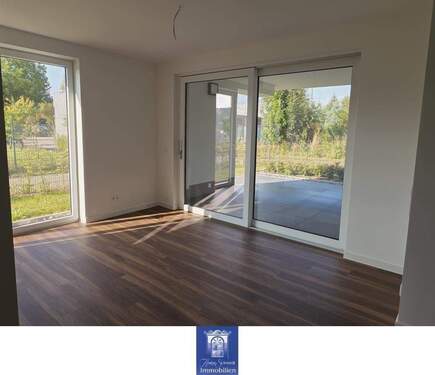Wohnen - Ihr neuer Wohntraum im attraktiven Neubau, große Terrasse, ruhige Lage mit viel Grün!