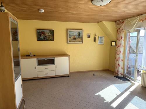 Wohnbereich mit S-W Balkon - 