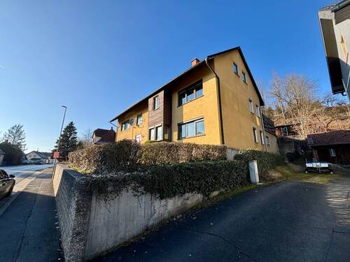 Bild 3 - 4 Zimmer Etagenwohnung in Untersteinach