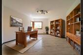 Einrichtungsbeispiel Büro - 