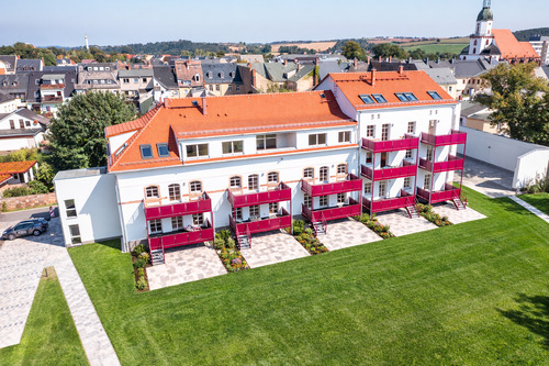 Hausansicht Vogelperspektive - Etagenwohnung mit 72,70 m&sup2; in Rochlitz zur Miete