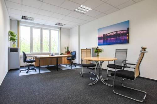 Fullservice-Büro - Magdeburg: Möblierter Büroraum mit Empfang, WLAN & Meetingraum 50 Pers.