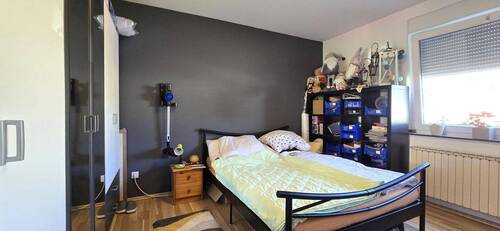 EG: Schlafzimmer - 