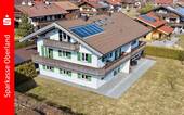 Hausansicht - Neuwertige Gartenwohnung mit Flair! Unverbaubarer Bergblick inklusive...