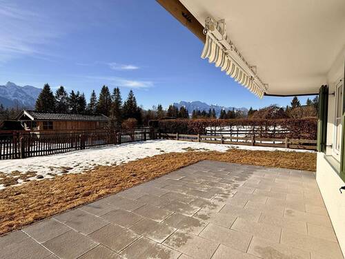 Südostterrasse mit Ausblick - 3 Zimmer Etagenwohnung in Wallgau