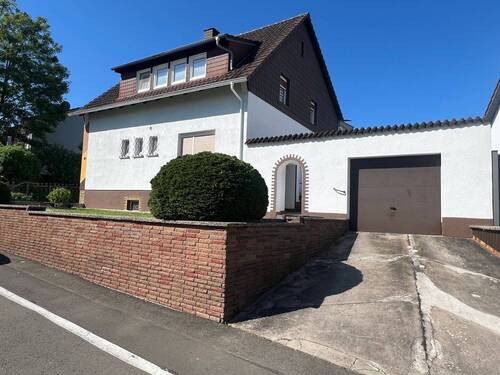Außenansicht - Top-Gelegenheit! Gepflegtes Ein-Zweifamilienhaus mit schönem Garten in Meisenheim zu verkaufen.