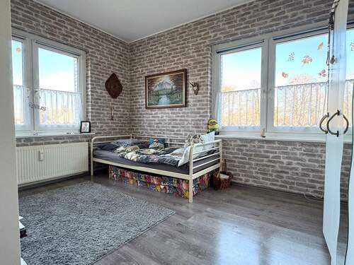 Zimmer 2 - 4-Zimmer-Whg. im OG - 