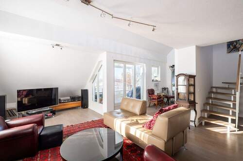 Wohnbereich - 2 Zimmer Etagenwohnung zum Kaufen in München