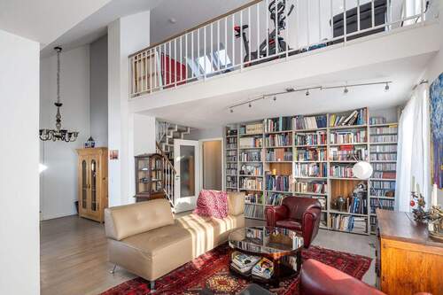 Wohnbereich - 2 Zimmer Etagenwohnung in München