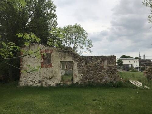 Reste einer alten Backsteinscheune - 