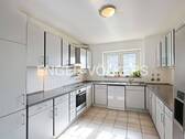 Vollausgestattete Einbauküche mit viel Stauraum - Etagenwohnung mit 126,00 m&sup2; in Ludwigsburg zum Kaufen