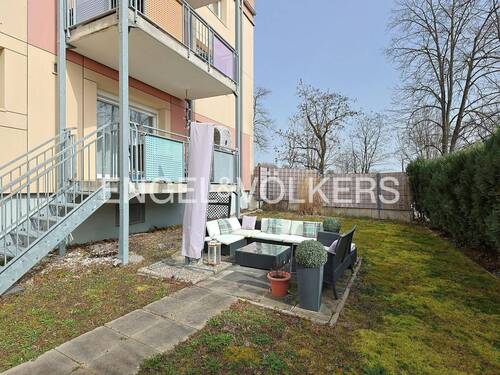 Großer Garten mit direktem Zugang vom Balkon - 