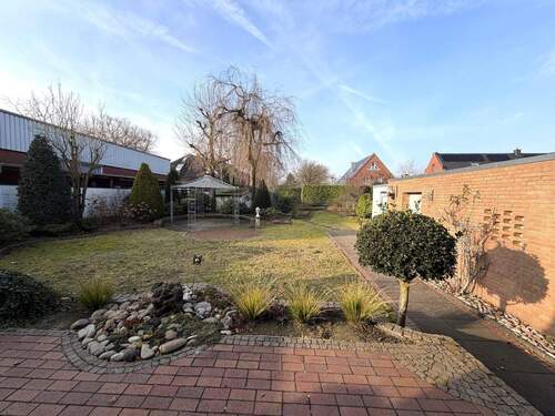 Blick von der Terrasse - 6 Zimmer Einfamilienhaus in Emsdetten