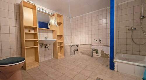 HWR Raum mit potentiellem Gästebad - 