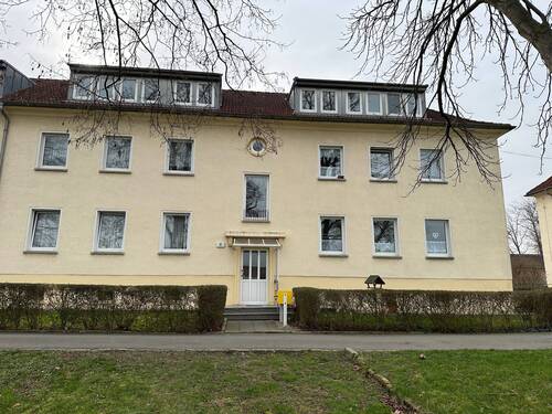 Vorderansicht.jpg - +++ Schöne helle 2 Raum- Dachgeschosswohnung in ElsteraueTröglitz +++