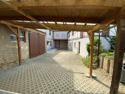 abgeschlossener Innenhof - 