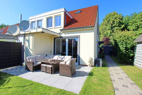 Vorderansicht (2) - 4 Zimmer Doppelhaushälfte zum Kaufen in Elmshorn