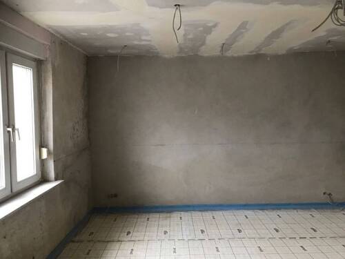 Zimmer 1 - mit neuem Trockenbau und Elektrik - Einfamilienhaus mit 120,00 m&sup2; in Elbe-Parey - Zentrum zum Kaufen