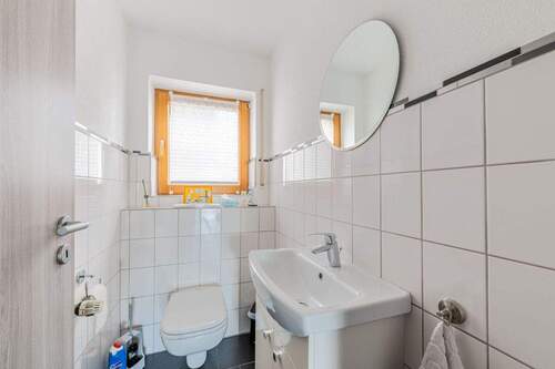 Gäste-WC Erdgeschoss - 