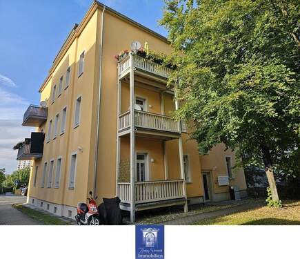 Rückansicht - Lichdurchflutete Wohlfühlwohnung mit Balkon und herrlichem Fernblick!