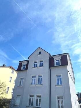 6963cb22-d04f-4d9b-9d46-745460a47162 - Charmante 4-Zimmer-Altbauwohnung mit Süd-Balkon, Garten und Garage in Ansbach