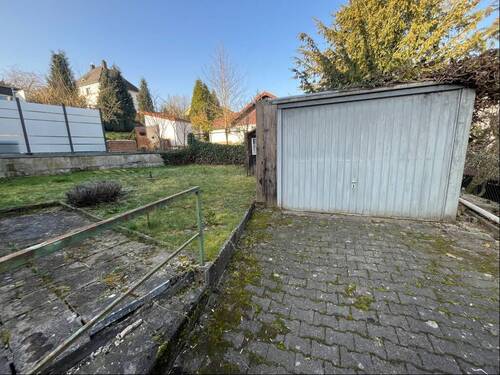 Garten mit Blechgarage - Einfamilienhaus mit 115,00 m&sup2; in Herborn zum Kaufen