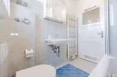 Badezimmer 2. OG - 