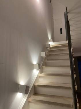 treppe dg.jpg - 4 Zimmer Mehrfamilienhaus, Wohnhaus in Villingen-Schwenningen