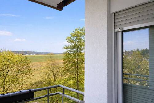 Bild 1 - Helle 3,5-Zimmer Wohnung mit Balkon in Backnang
