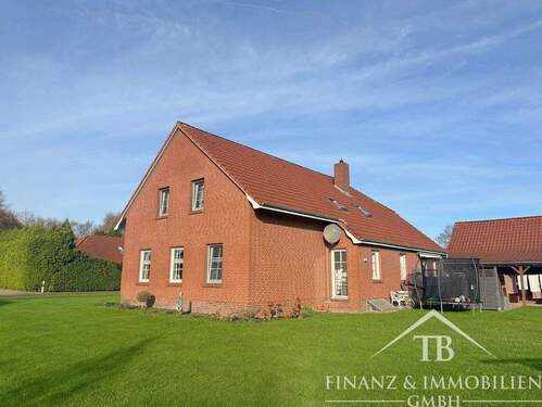 vordere Ansicht - 6 Zimmer Einfamilienhaus in Berumbur