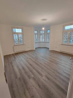 Wohnzimmer mit Turm - 