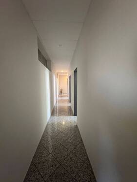 Flur Büros - Einfamilienhaus in Königsbrunn