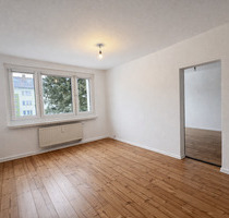 Schöne 2-Raum-Wohnung in zentraler Lage - Treuen