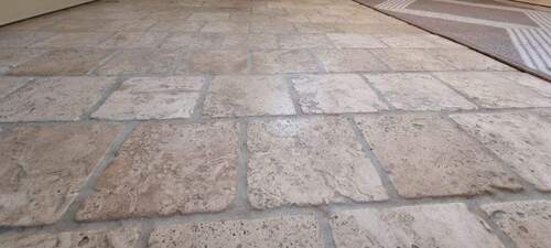 Hochwertige Travertin- Naturstein- Bodenfliesen - 