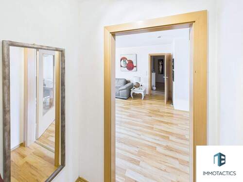 Eingangsbereich - 4 Zimmer Etagenwohnung zum Kaufen in Bad Kreuznach