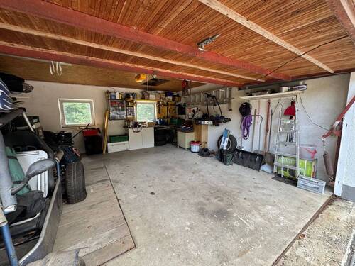 Garage - 