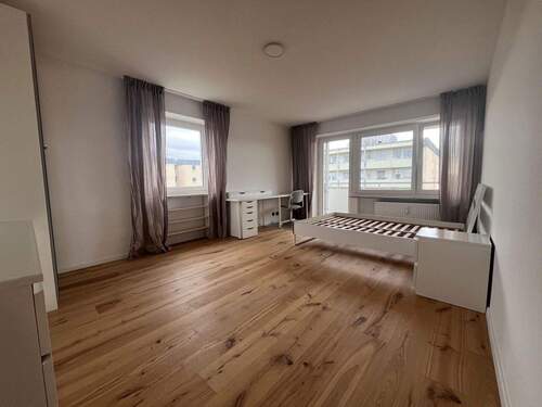 Wohnzimmer von der Türe aus - 