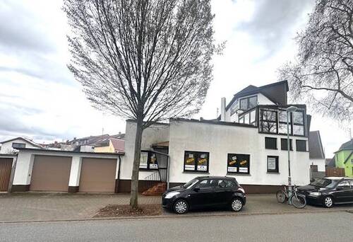Außenansicht Haus 3 - 9 Zimmer Mehrfamilienhaus, Wohnhaus in Mannheim