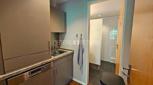 Pantry mit Damentoilette - 